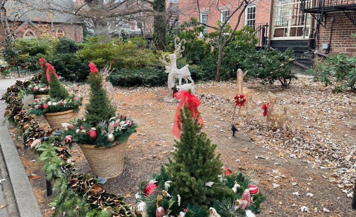 Secret Gardens of St. Luke in the Fields Greenwich Village Manhattan Nyc
Greenwich Village New York